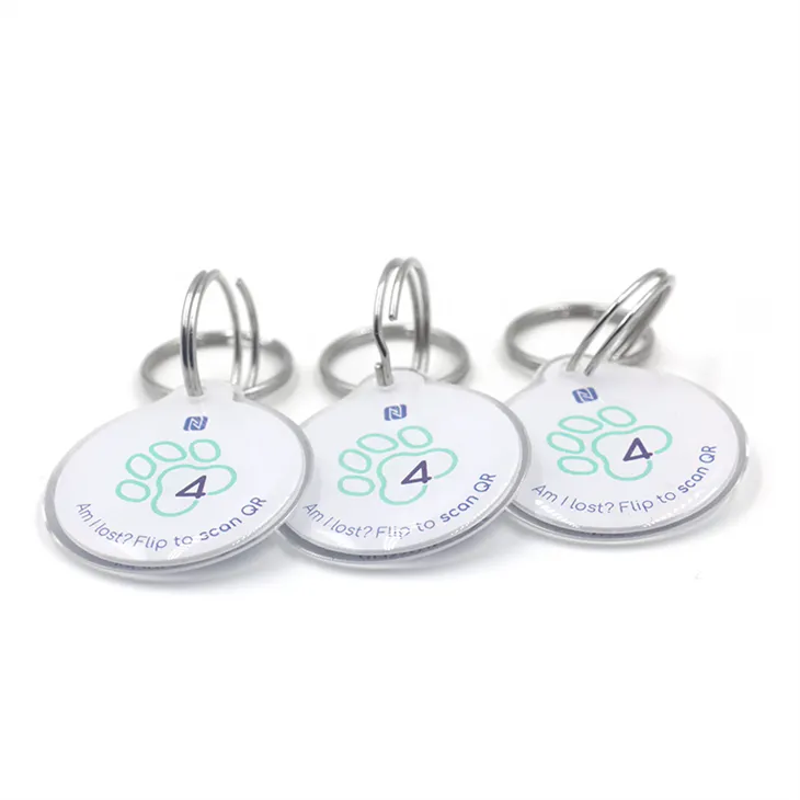 ปลอกคอรหัส QR แบบกำหนดเองป้องกันการสูญหาย NTAG213 อีพ็อกซี่ RFID NFC แท็กสัตว์เลี้ยงสำหรับสุนัขแมว