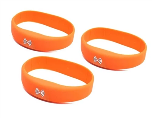สายรัดข้อมือ RFID แบบซิลิโคนอ่อนนุ่ม – สวมใส่ได้สบาย ทนทาน และปรับแต่งได้อัจฉ...